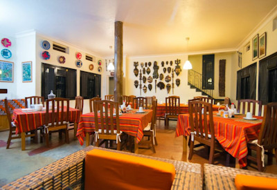 Airport Guesthouse Entebbe WiFi curio shop bar restaurant colonial house Uganda
