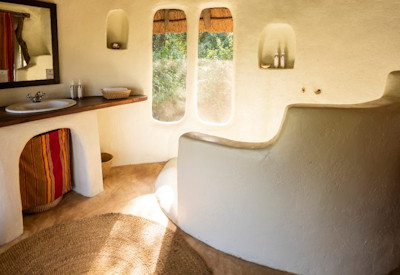 Mihingo Lodge large en-suite bathroom solar-powered hot water Lake Mburo Uganda