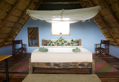 Murchison River Lodge thatched cottage mezzanine double bed solar power Uganda