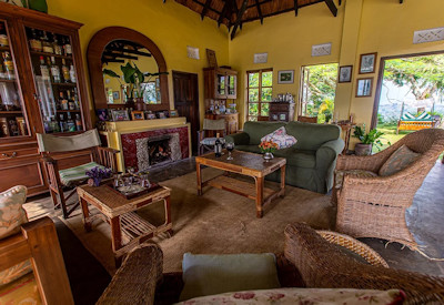 Ndali Lodge owner-managed luxury Nyinambuga Crater Lake Kibale Uganda