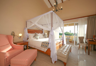 Hotel No.5 large spacious suite king twin air conditioning DSTV Entebbe Uganda