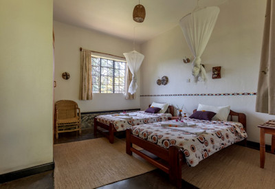 Travellers Rest Hotel budget-friendly historic hotel Mgahinga Uganda