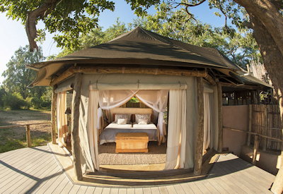 Kafunta Three Rivers Camp private deck indoor outdoor shower South Luangwa Zambia