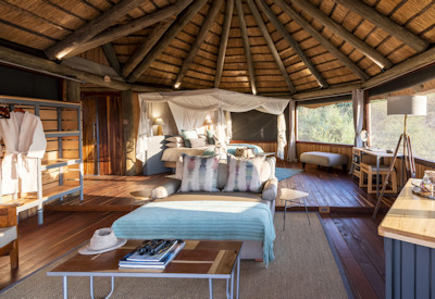 The deluxe world-class suite featuring an outdoor bath and expansive rooftop sleep-out deck at Lion Camp