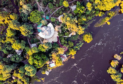 Sussi Chuma Lodge absolute luxury Zambezi River treehouse Mosi-oa-Tunya National Park Zambia