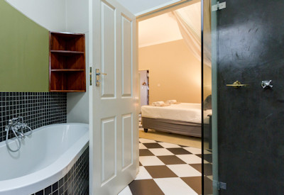 528 Victoria Falls uniquely designed en-suite room boutique Zimbabwe