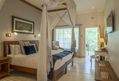 Batonka Guest Lodge air-conditioned rooms en-suite double basins Victoria Falls Zimbabwe