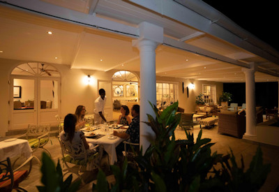 Batonka Guest Lodge restaurant three-course dinner Victoria Falls Zimbabwe