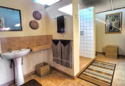 Bomani Tented Lodge en-suite bathroom facilities hot water Hwange Zimbabwe
