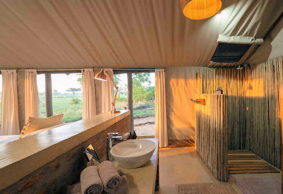Davisons Camp en-suite bathroom facilities Linkwasha concession Hwange Zimbabwe