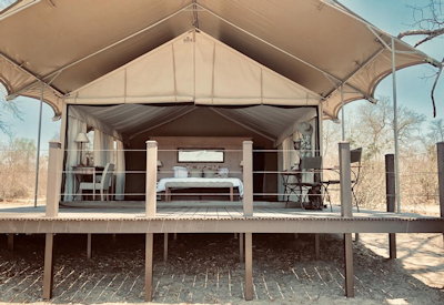 Ingwe Pan Camp tented safari suite elevated en-suite Mana Pools National Park Zimbabwe