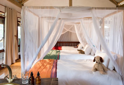 Khayelitshe House family-friendly bedroom Matobo Hills Zimbabwe exclusive-use
