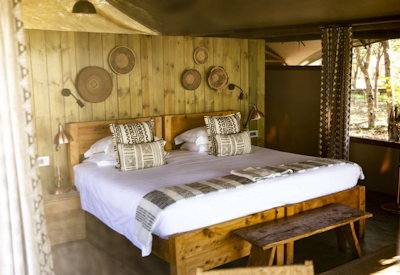 Little Makalolo Camp comfortable tented suite indoor outdoor shower viewing deck Hwange
