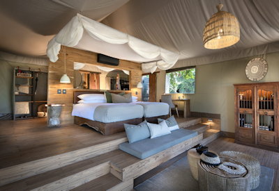 Nyamatusi Camp large luxurious bedroom his-and-her basins Mana Pools Zimbabwe