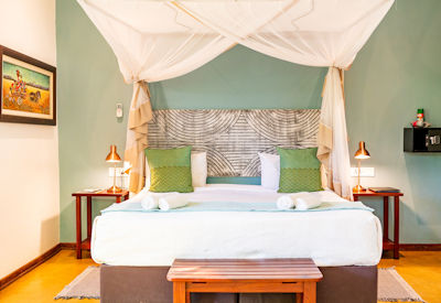 PheZulu Guest Lodge deluxe double free WiFi mosquito nets Victoria Falls Zimbabwe
