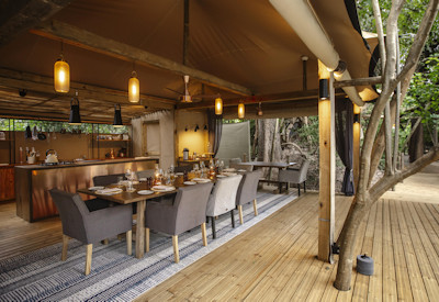 Tsowa Safari Island exquisite open-air dining ancient trees Chef Carl Moller Zimbabwe